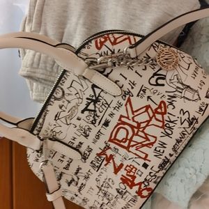 NWOT DKNY handbag/crossbody